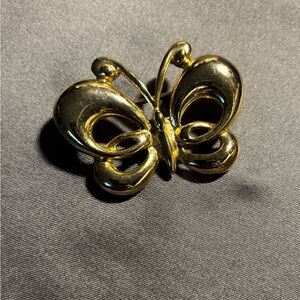 Elegant Gold Butterfly Brooch